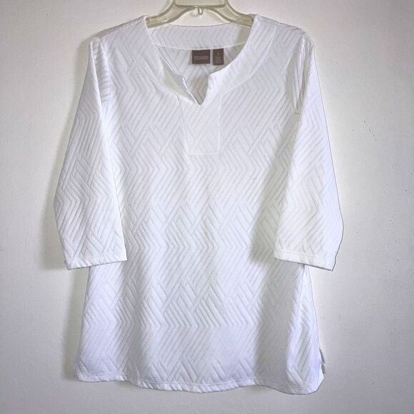 CHICO’S sz M sz 1 Solid White Knit Embossed 3/4 Sleeve Blouse Top Tunic - Picture 2 of 5